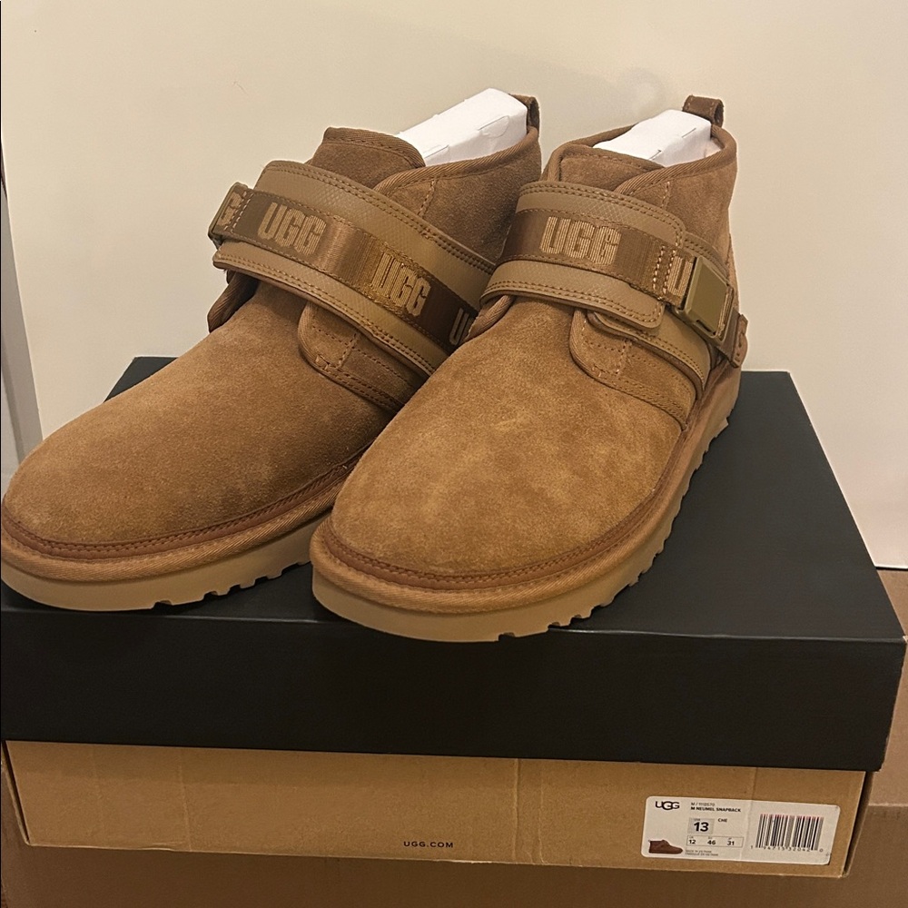 UGG Tan Neumel Snapback (Size 13)